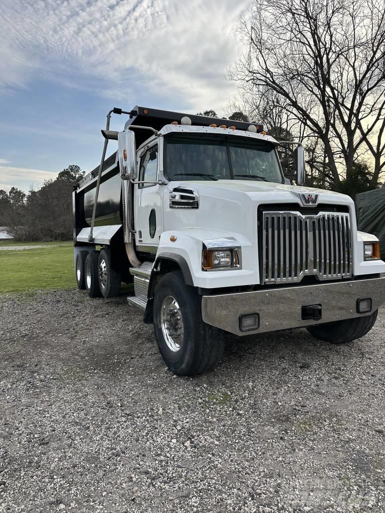 Western Star 4700 Lastbiler med tip