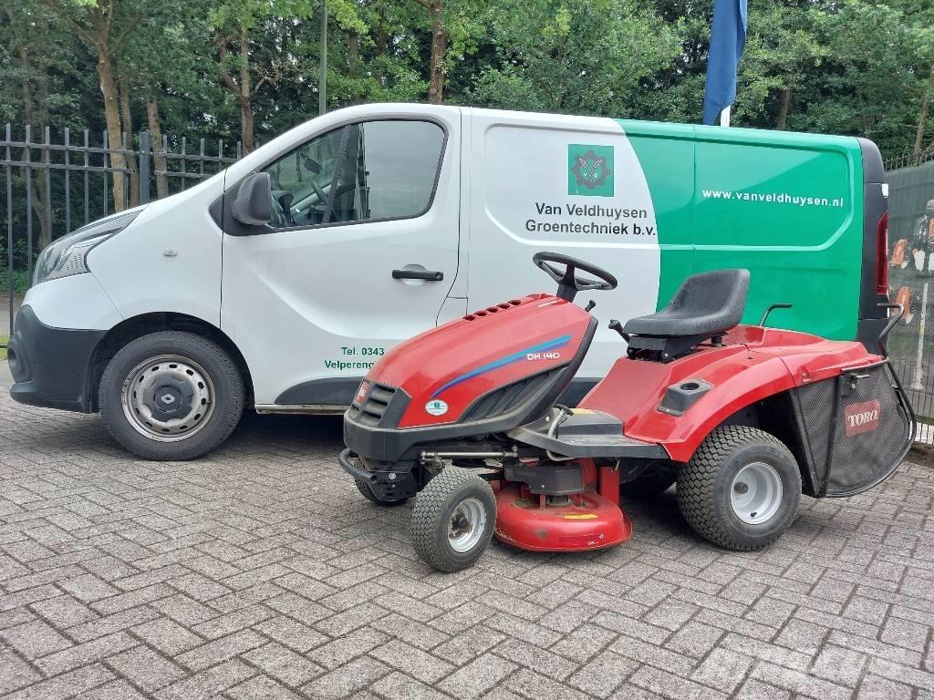 Toro zitmaaier DH140 Traktorklippere