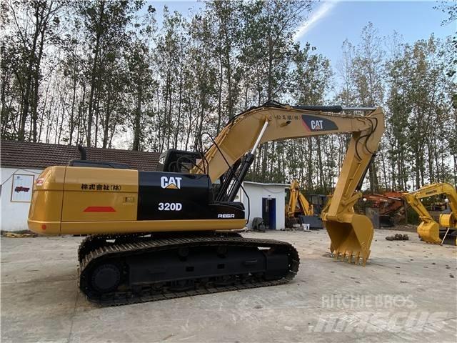 CAT 320D Gravemaskiner på larvebånd