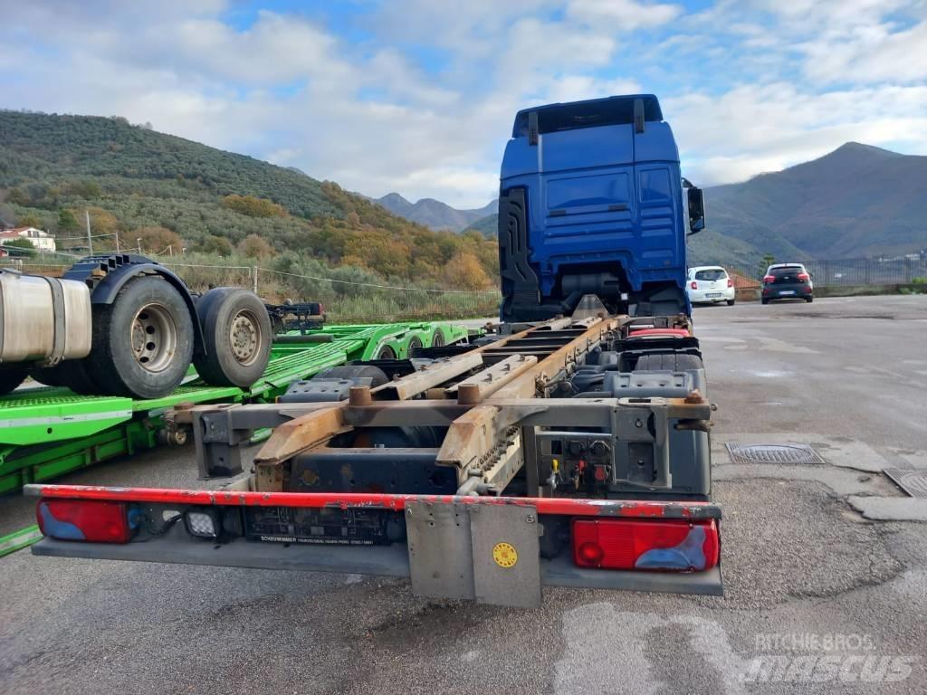 MAN TGX 26.420 Autotransportere / Knæklad