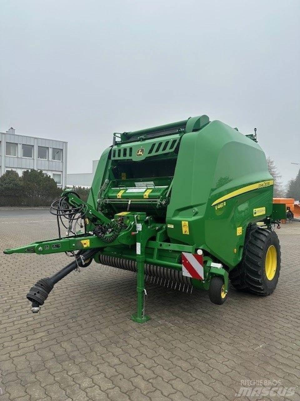 John Deere V461R Rundballe-pressere