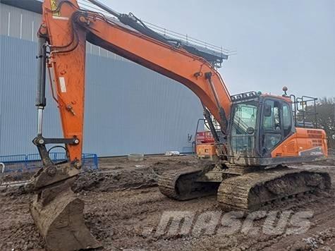Doosan DX 225 LC-5 Gravemaskiner på larvebånd