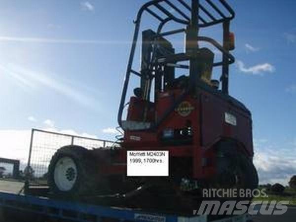Moffett M2403N Terrængående gaffeltruck