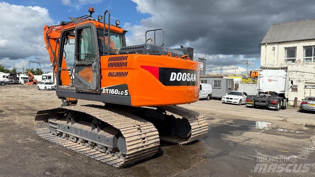 Doosan DX160LC-5 Gravemaskiner på larvebånd