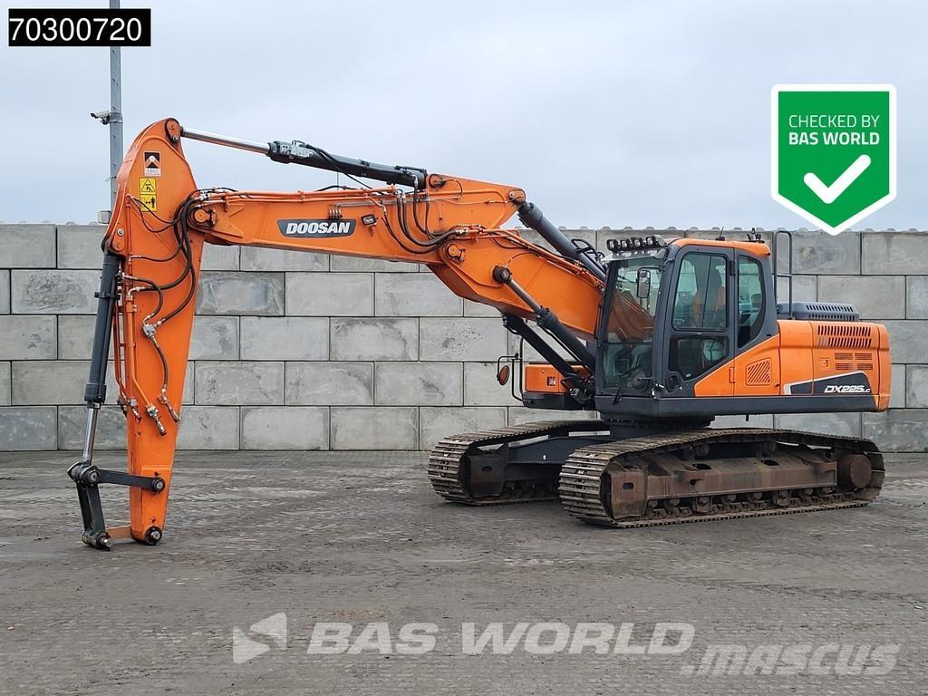 Doosan DX225 LC-5 Gravemaskiner på larvebånd