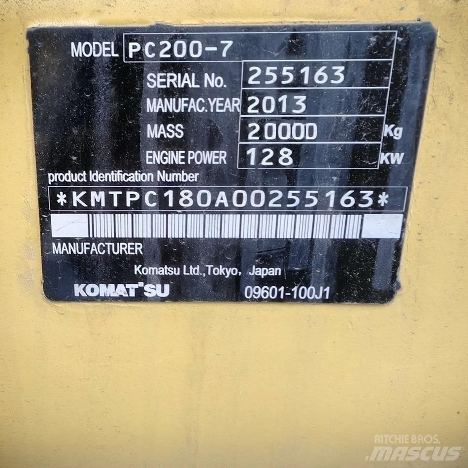 Komatsu PC 200-7 Gravemaskiner på larvebånd