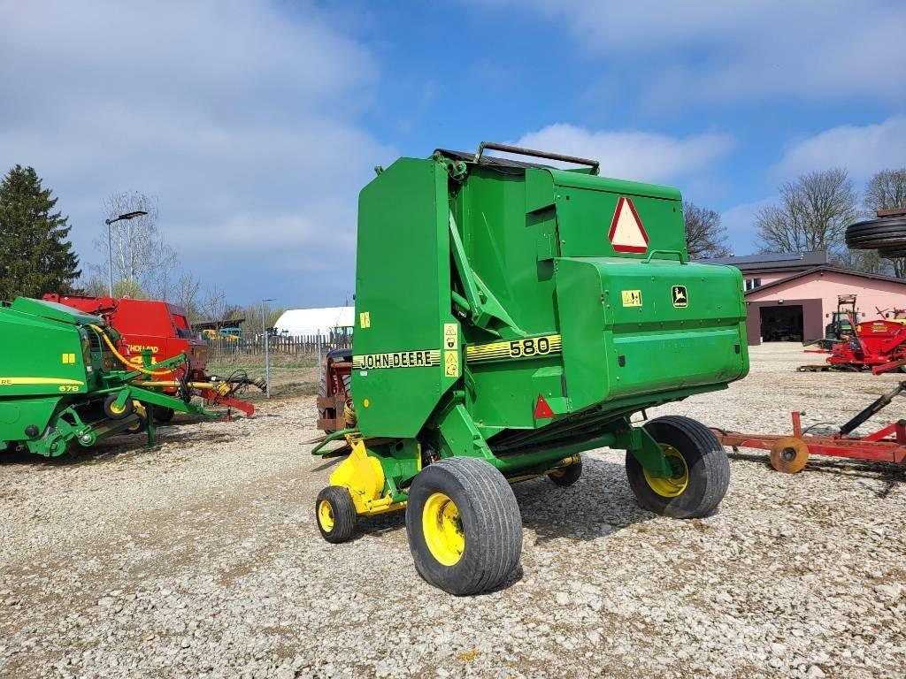 John Deere 580 Rundballe-pressere