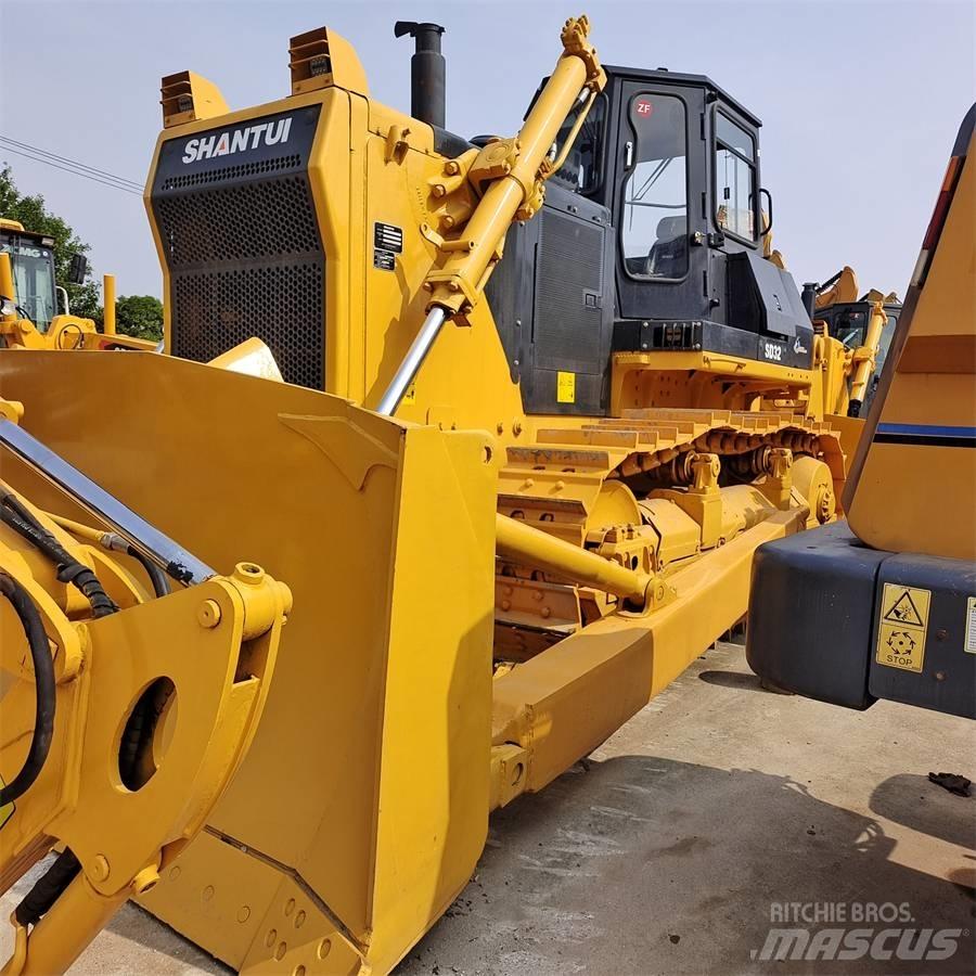 Shantui SD 32 Bulldozer på larvebånd