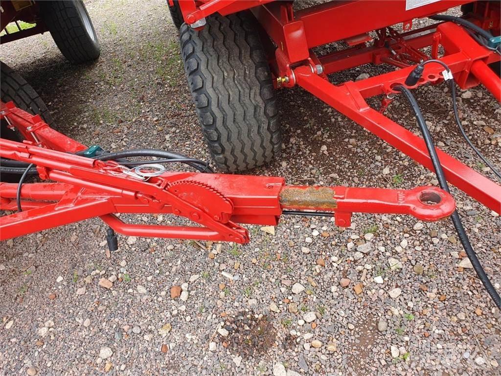 Farmtech ZDK 800 Anhænger med tip