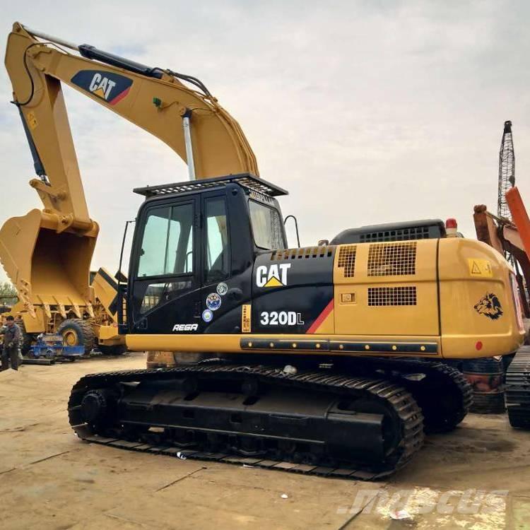 CAT 320D Gravemaskiner på larvebånd