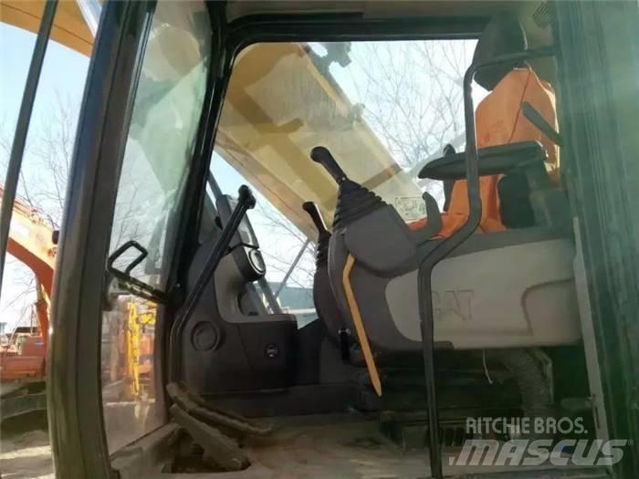 CAT 324 D2L Gravemaskiner på larvebånd