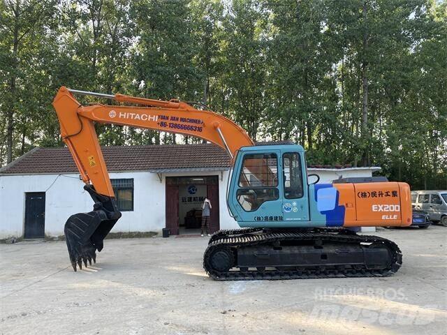Hitachi EX200 Gravemaskiner på larvebånd