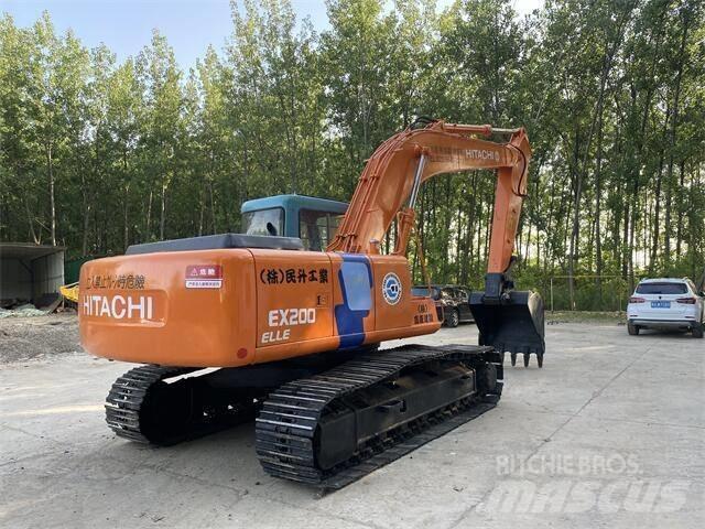 Hitachi EX200 Gravemaskiner på larvebånd