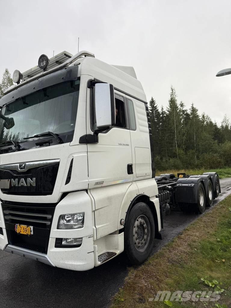 MAN TGX 32.580 Flatbed lastbiler med spil