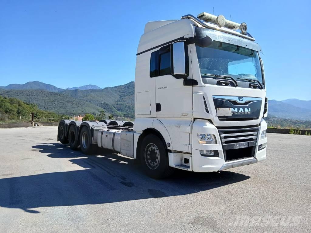 MAN TGX 35.580 Autotransportere / Knæklad