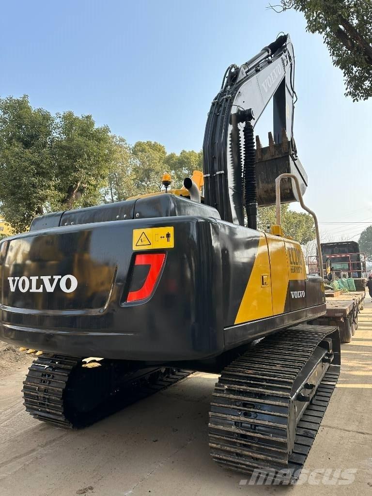 Volvo EC 210 Gravemaskiner på larvebånd
