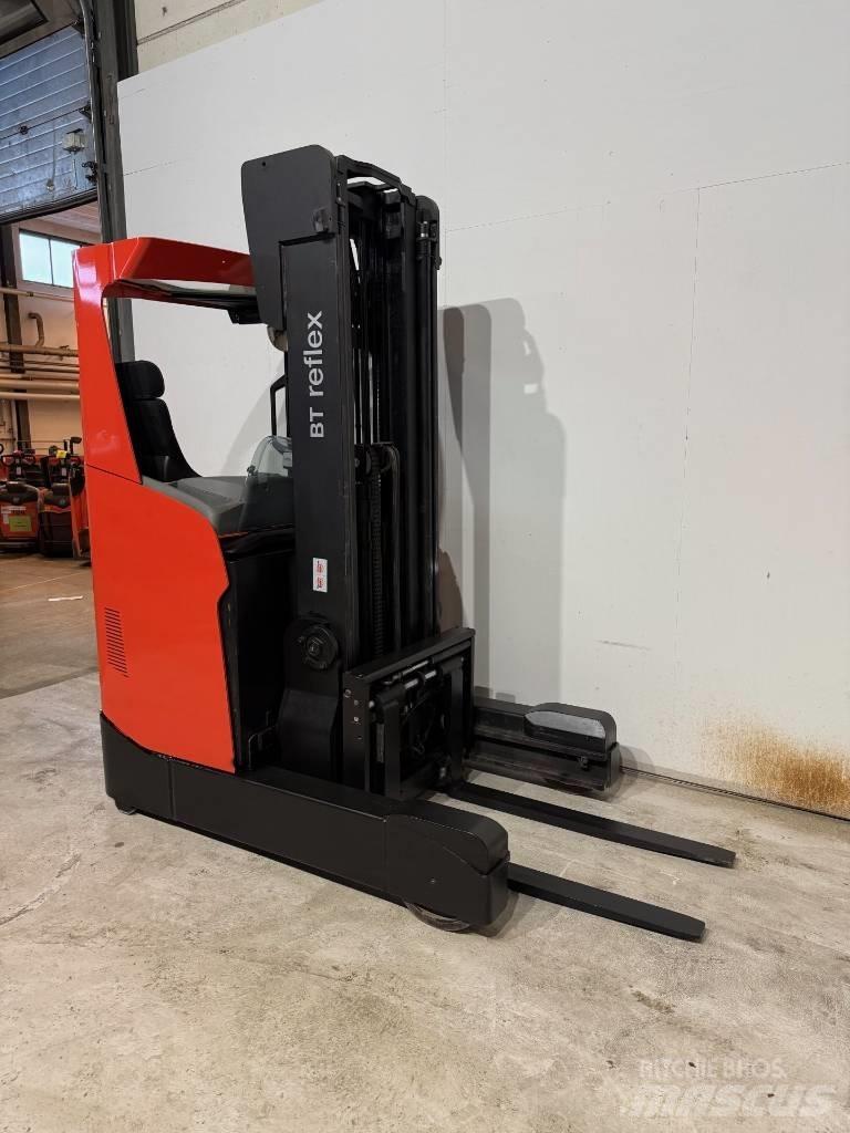 Toyota truck RRE200H Reachtruck