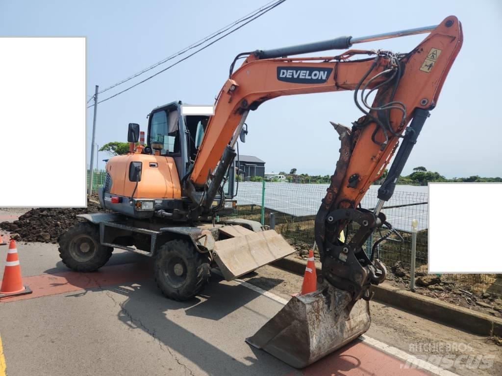 Doosan DX 55 W Gravemaskiner på hjul