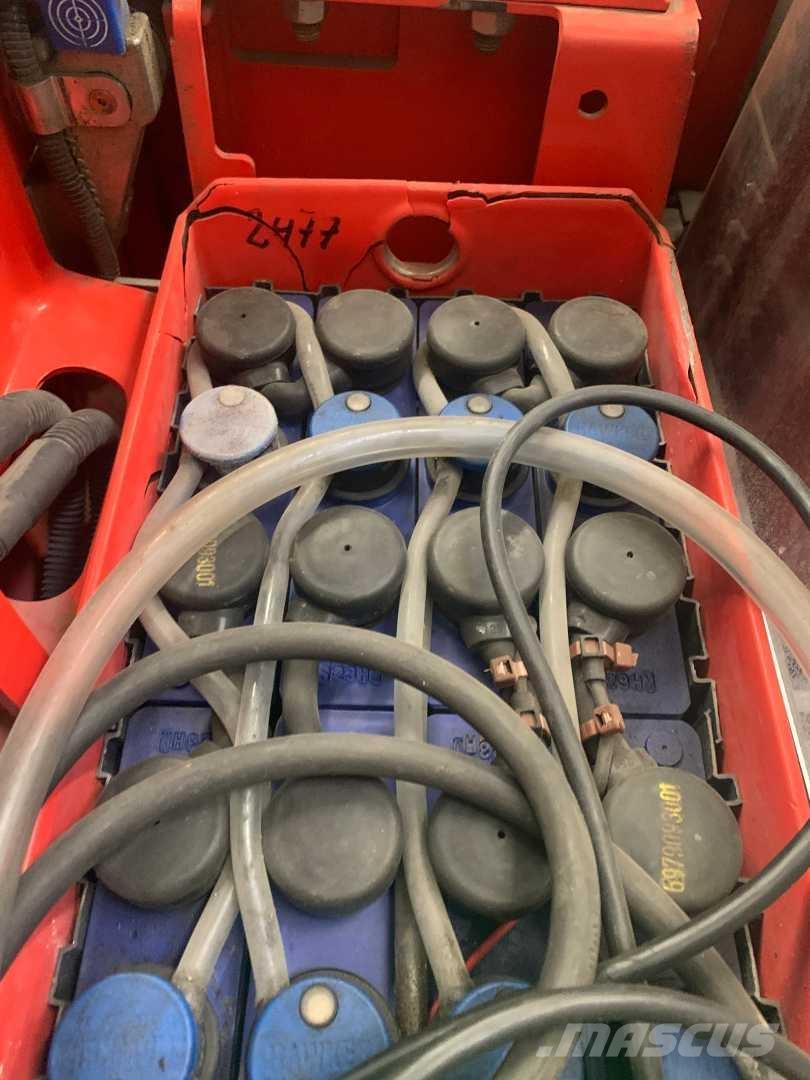 Linde L14I Selvkørende stablere