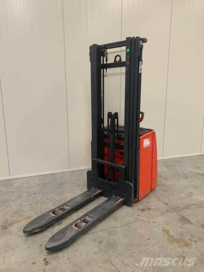 Linde L14I Gaffelstabler med gående fører