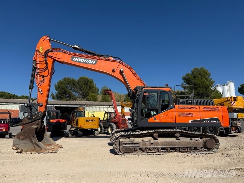 Doosan DX 380 LC Gravemaskiner på larvebånd