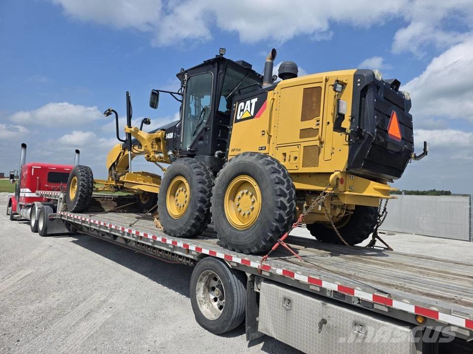CAT 140 M 2 Vejhøvle / Gradere
