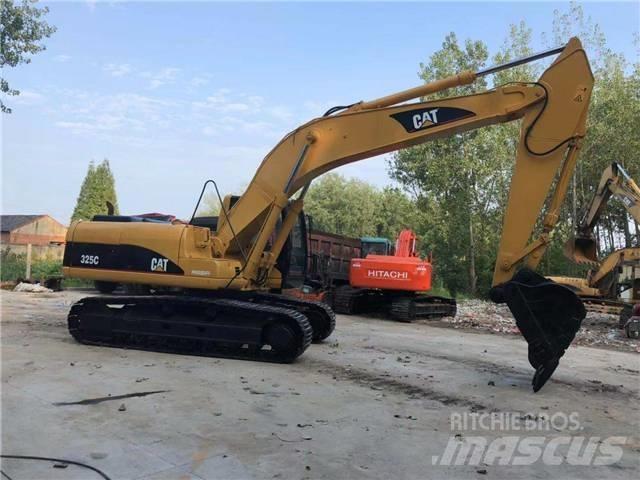 CAT 325C Gravemaskiner på larvebånd