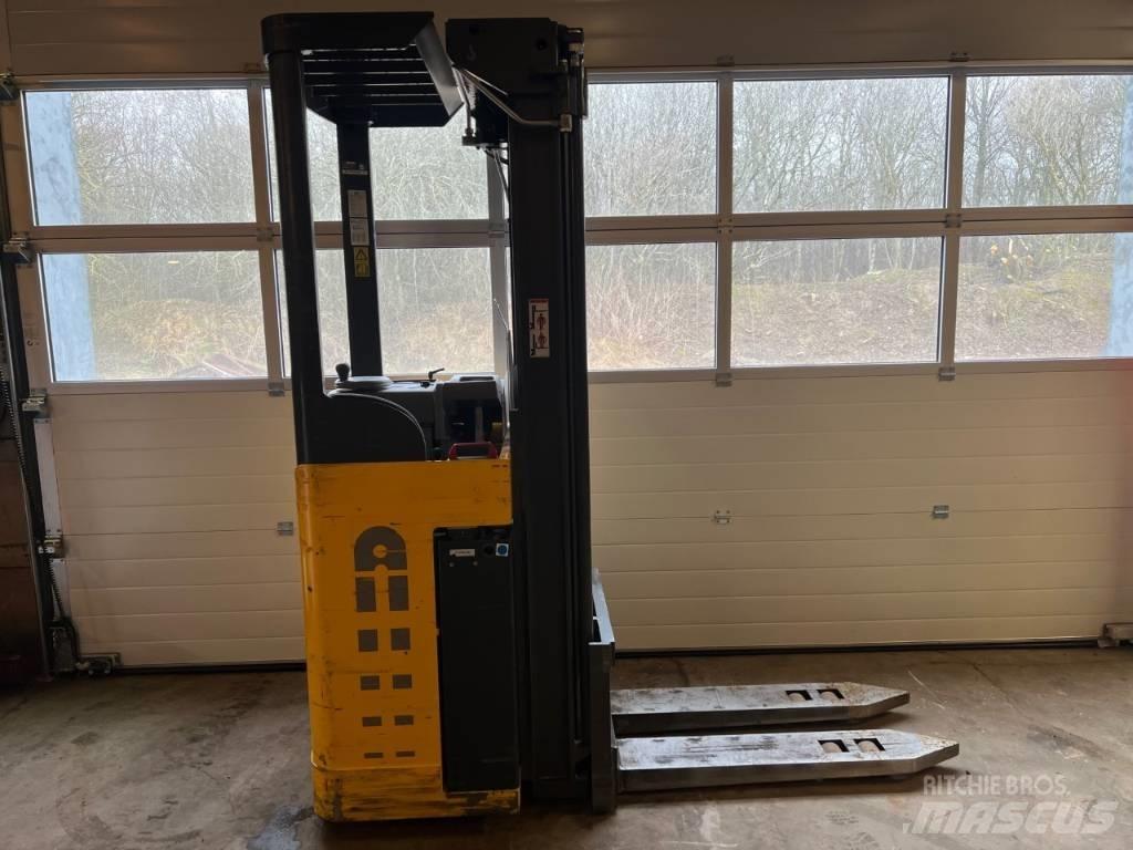 Atlet A/200STFVJN360 Selvkørende stablere
