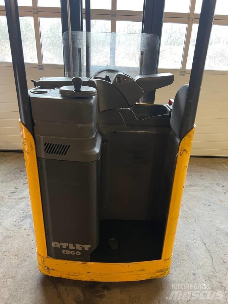 Atlet A/200STFVJN360 Selvkørende stablere