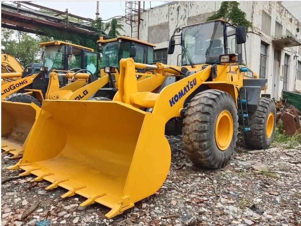 Komatsu WA 320-5 Læssemaskiner på hjul