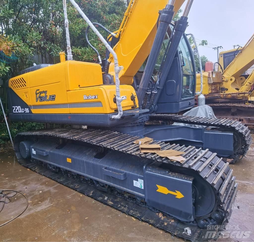Hyundai R220LC-9S Gravemaskiner på hjul