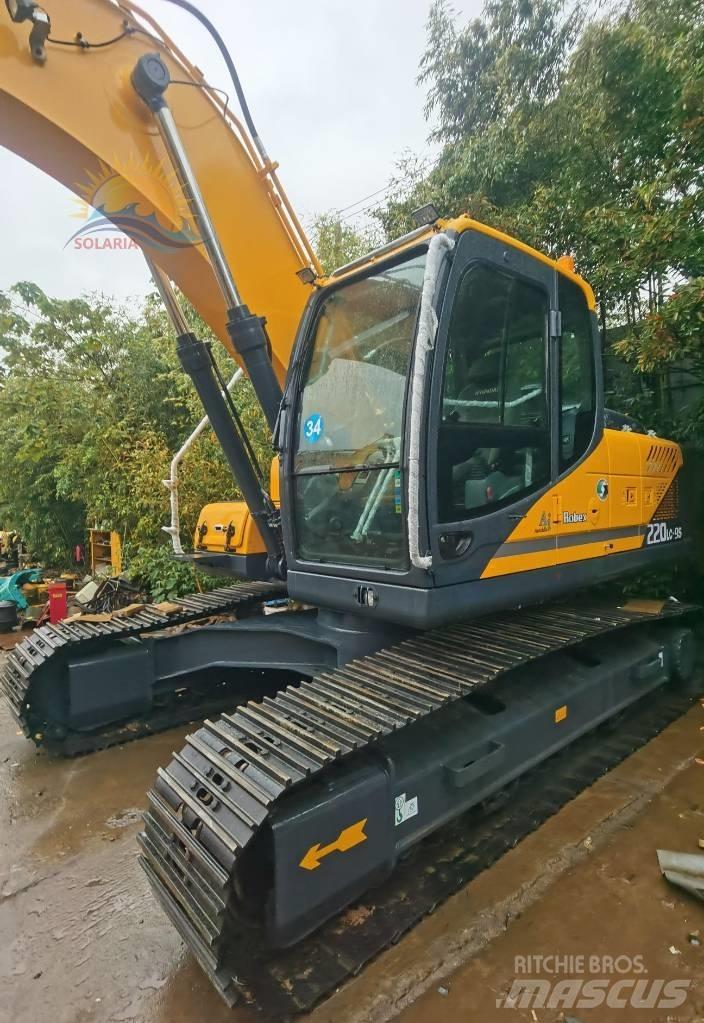 Hyundai R220LC-9S Gravemaskiner på hjul