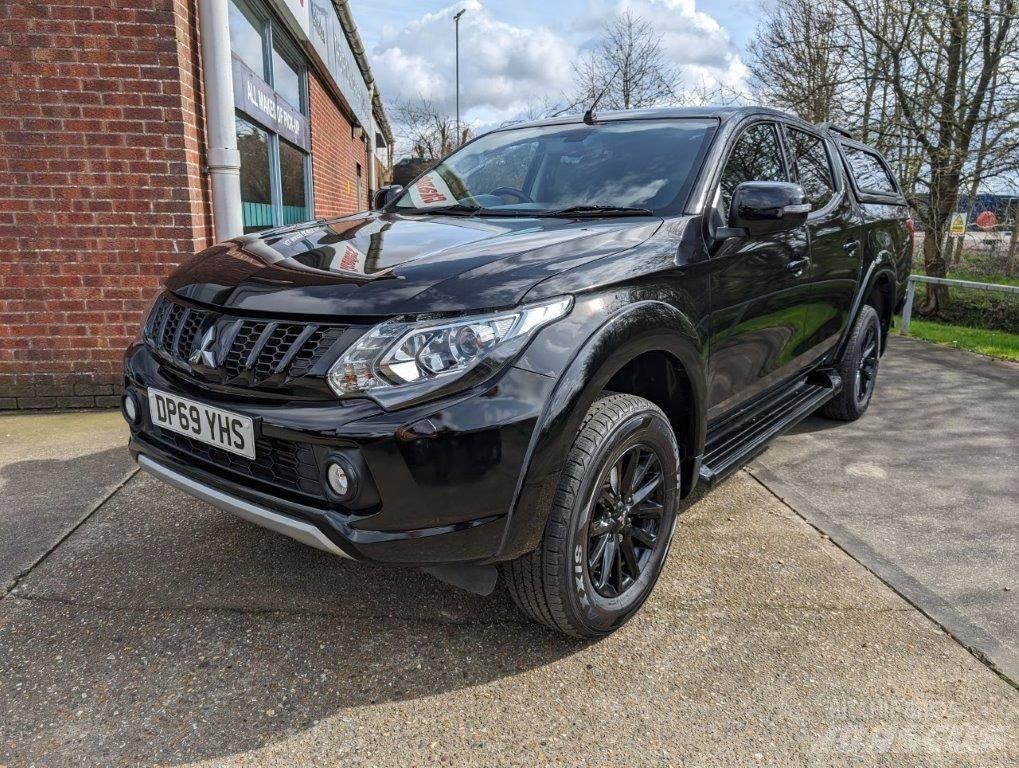 Mitsubishi L 200 Pickup/Sideaflæsning