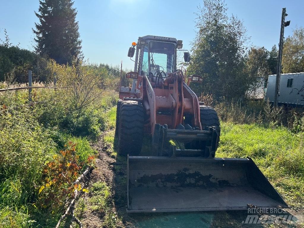 Daewoo Doosan W 200 Læssemaskiner på hjul