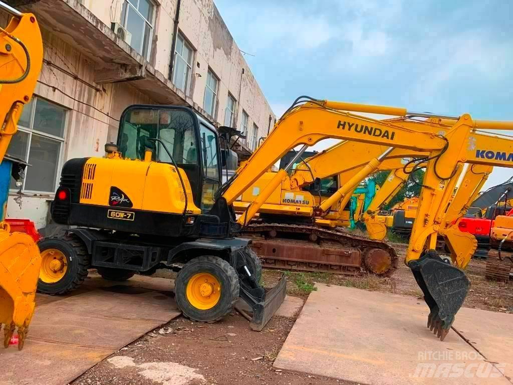 Hyundai Robex 60 W-7 Gravemaskiner på hjul