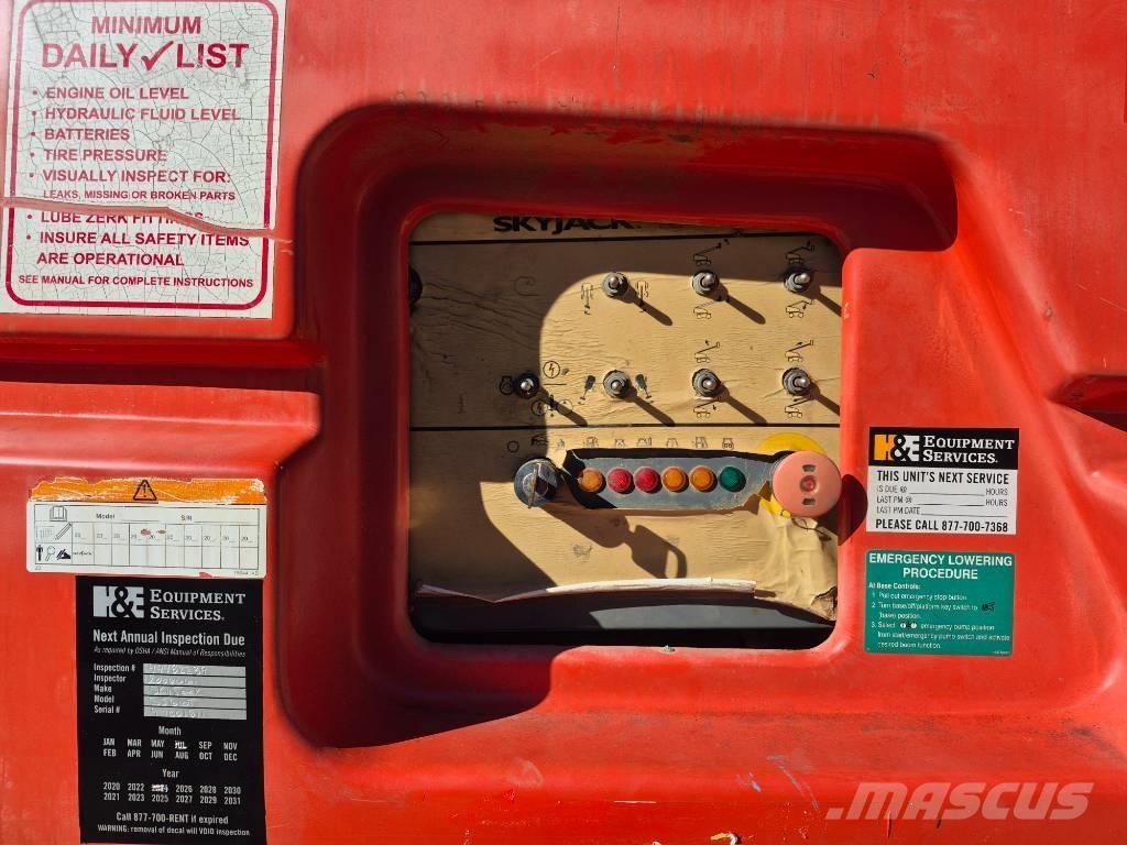 SkyJack SJ 66 T Bomlifte med knækarm