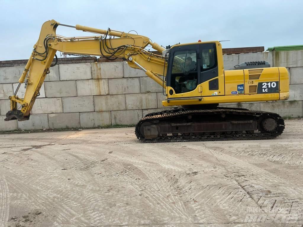 Komatsu PC 210 Gravemaskiner på larvebånd
