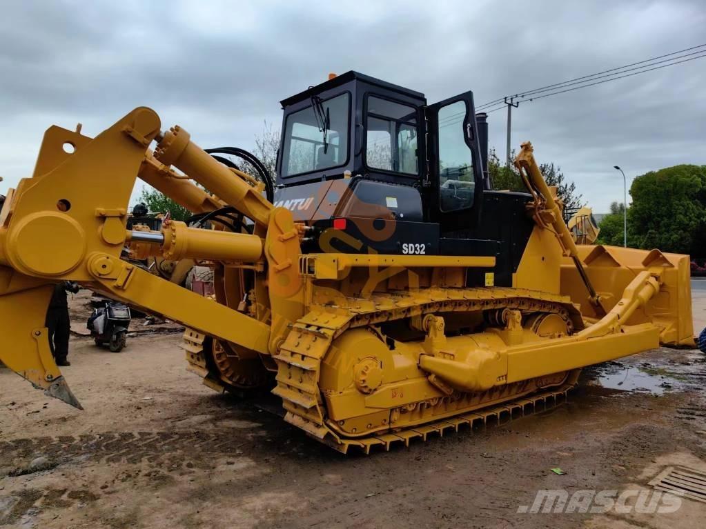 Shantui SD 32 Bulldozer på larvebånd