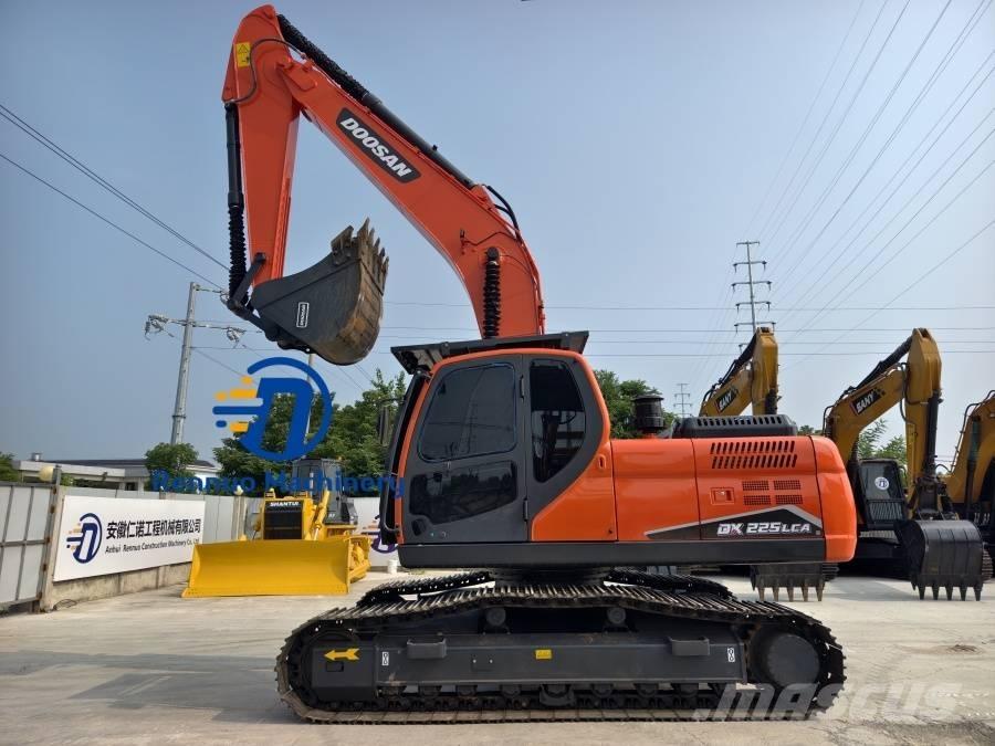 Doosan DX 225 LCA Gravemaskiner på larvebånd