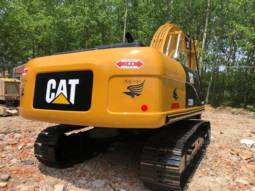 CAT 320D2 Gravemaskiner på larvebånd