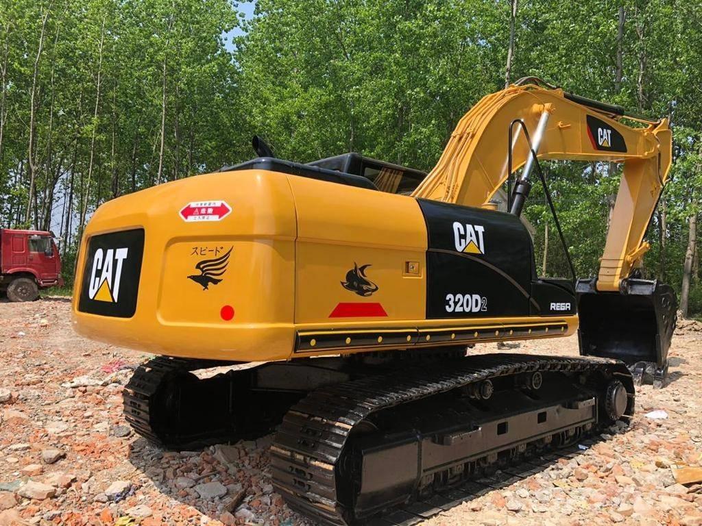 CAT 320D2 Gravemaskiner på larvebånd