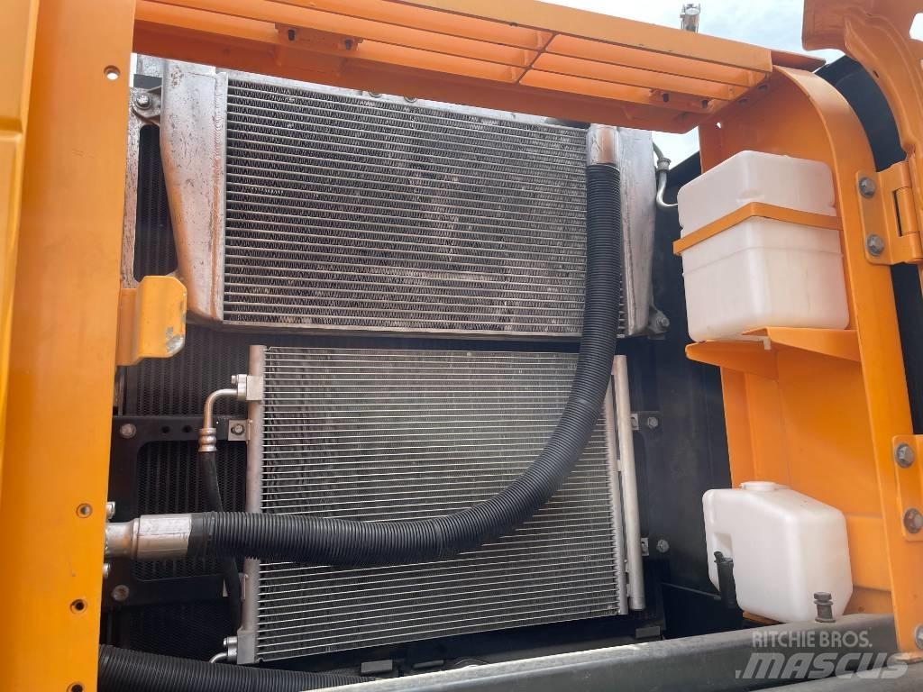 Hyundai 225LC-9S Gravemaskiner på larvebånd