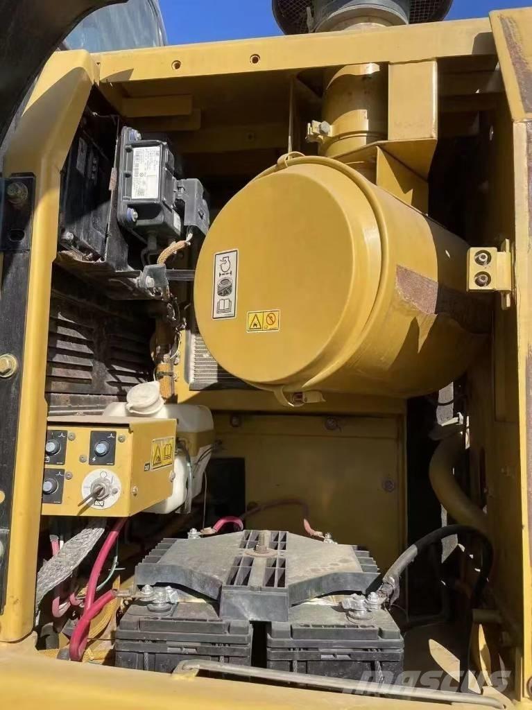 CAT 329 D2 Gravemaskiner på larvebånd