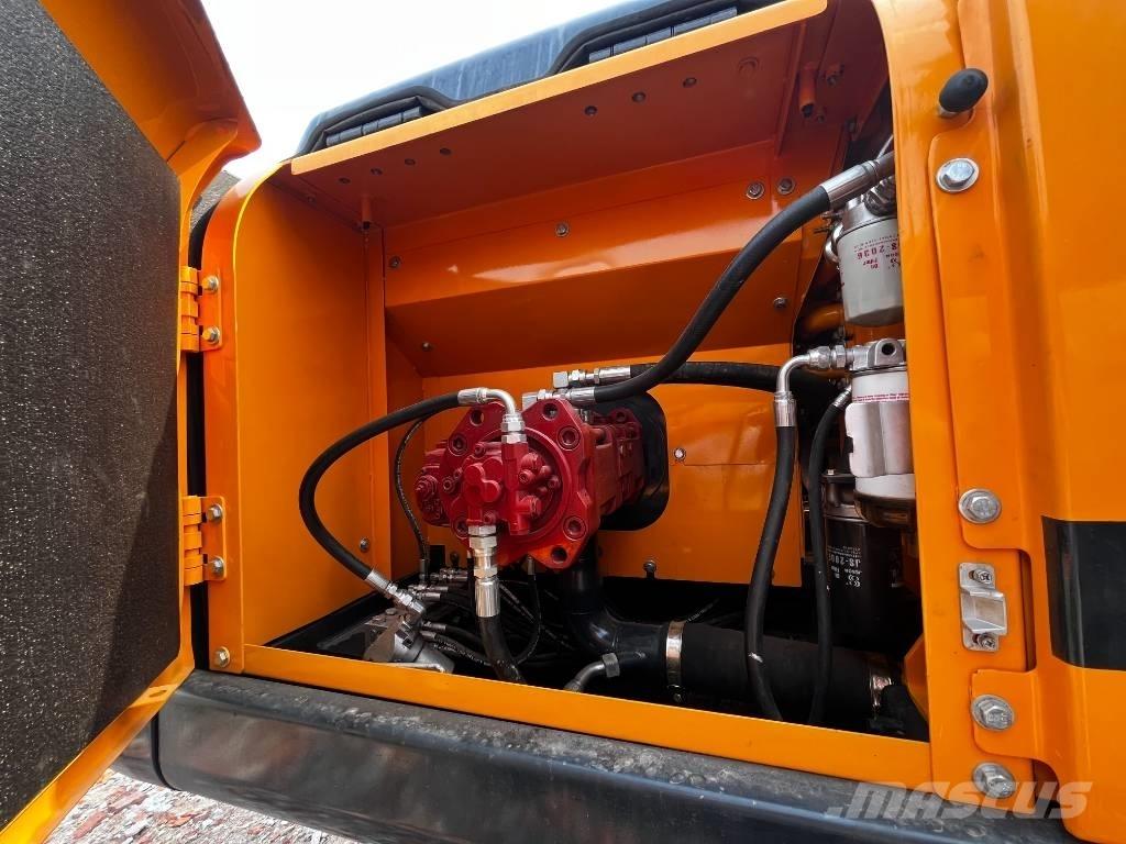 Hyundai HX 220 HD Gravemaskiner på larvebånd