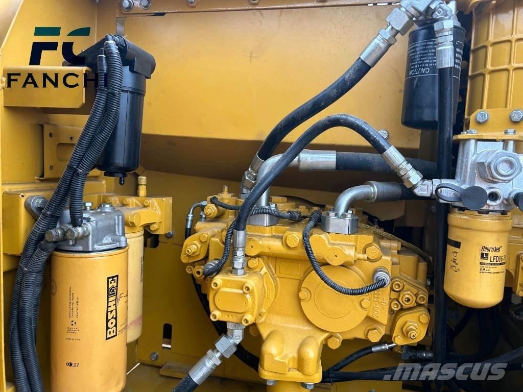 CAT 320d2 Gravemaskiner på larvebånd