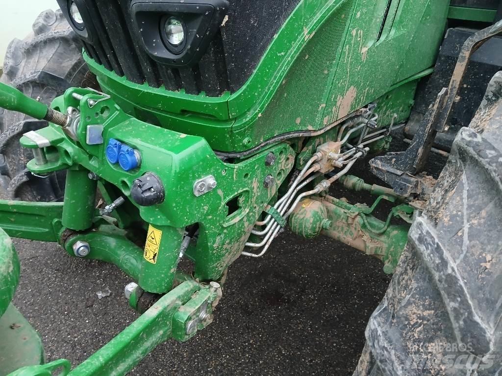 John Deere 6130M Traktorer