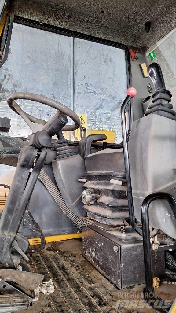 Komatsu PW 110 Gravemaskiner på hjul