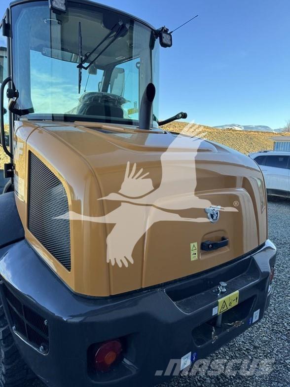 CASE 221F Læssemaskiner på hjul