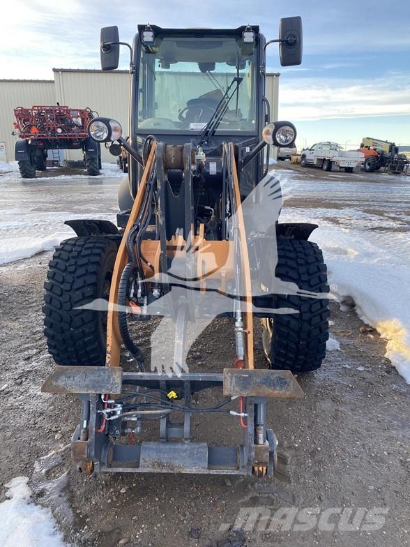 CASE 221F Læssemaskiner på hjul