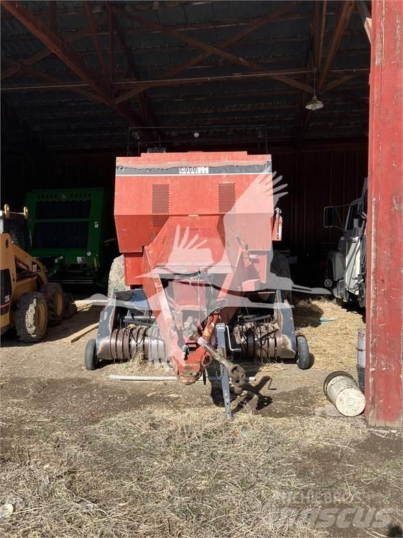 Case IH 8580 Pressere til firkantede baller